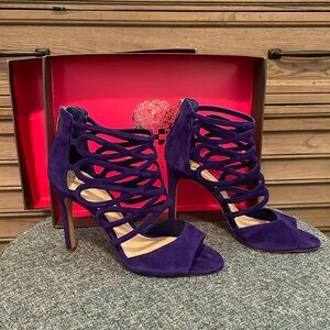 NWT Vince Camuto - Iris -True Suede Heels